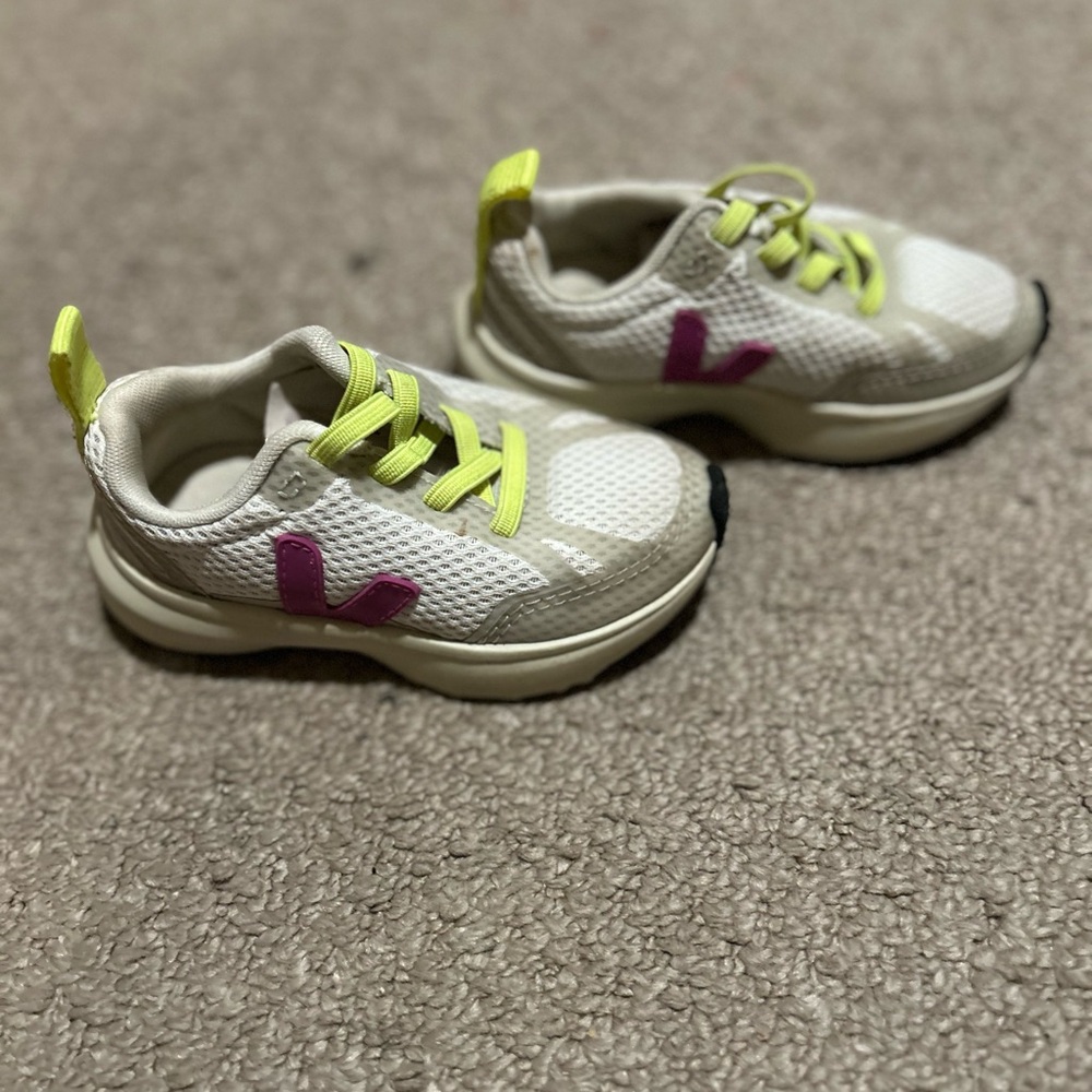 Veja Sneakers